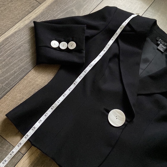 Etcetera Gorgeous Notched Collar Exaggerated Single Button Blazer - Picture 12 of 14